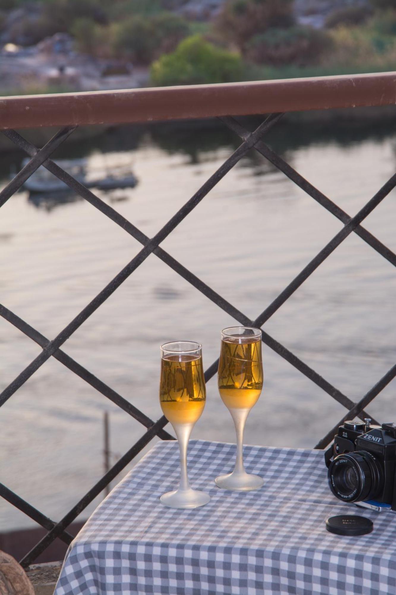 Aswan Nile Palace Екстериор снимка