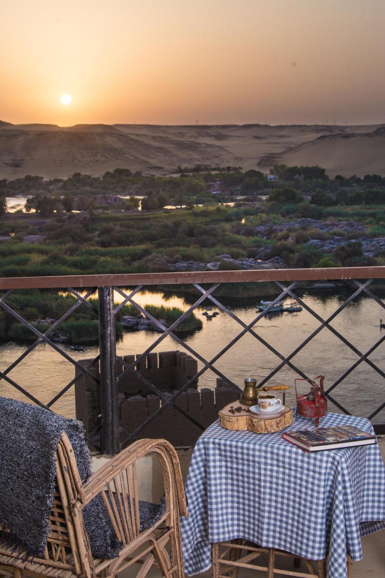 Aswan Nile Palace Екстериор снимка
