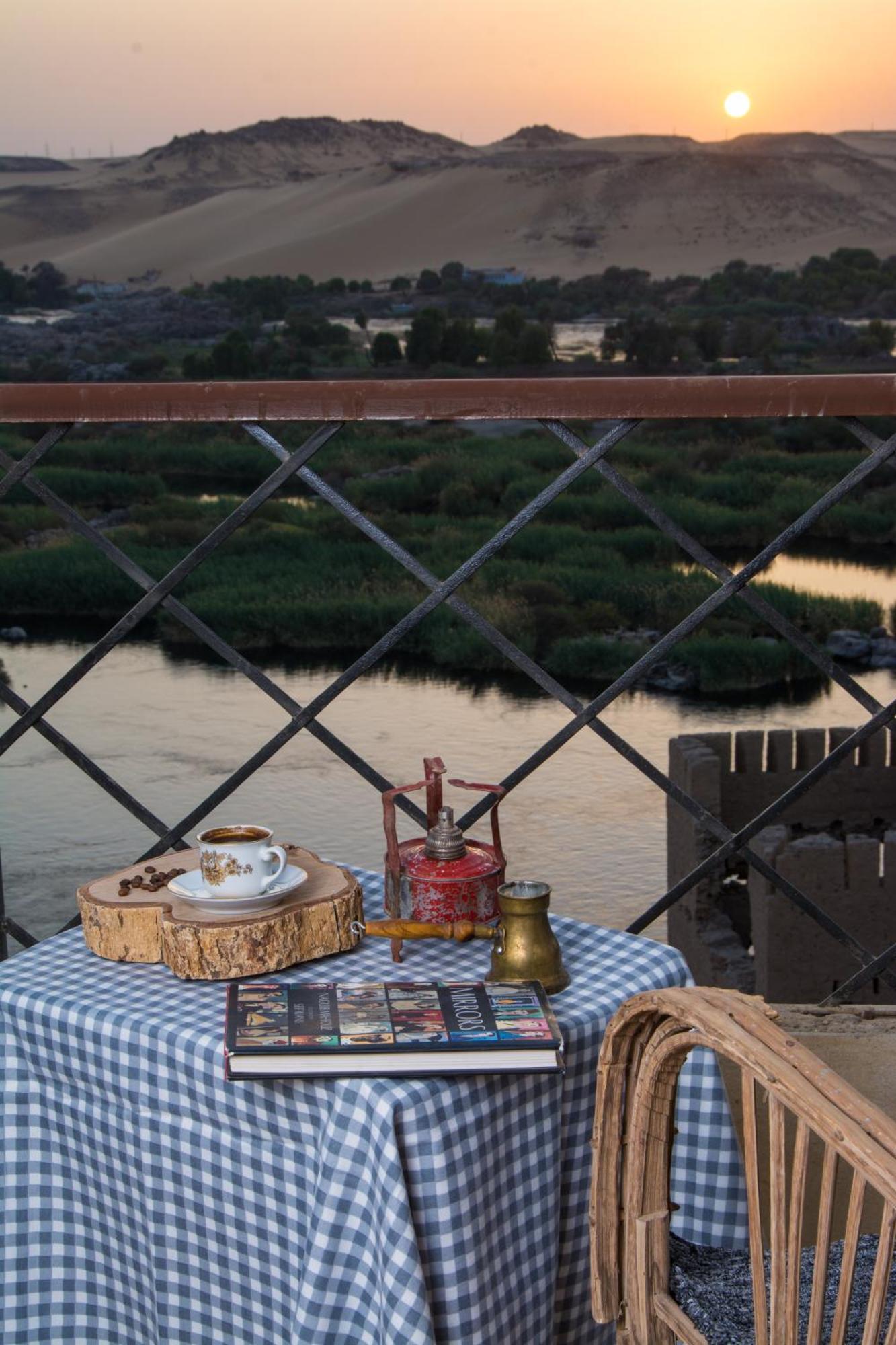 Aswan Nile Palace Екстериор снимка